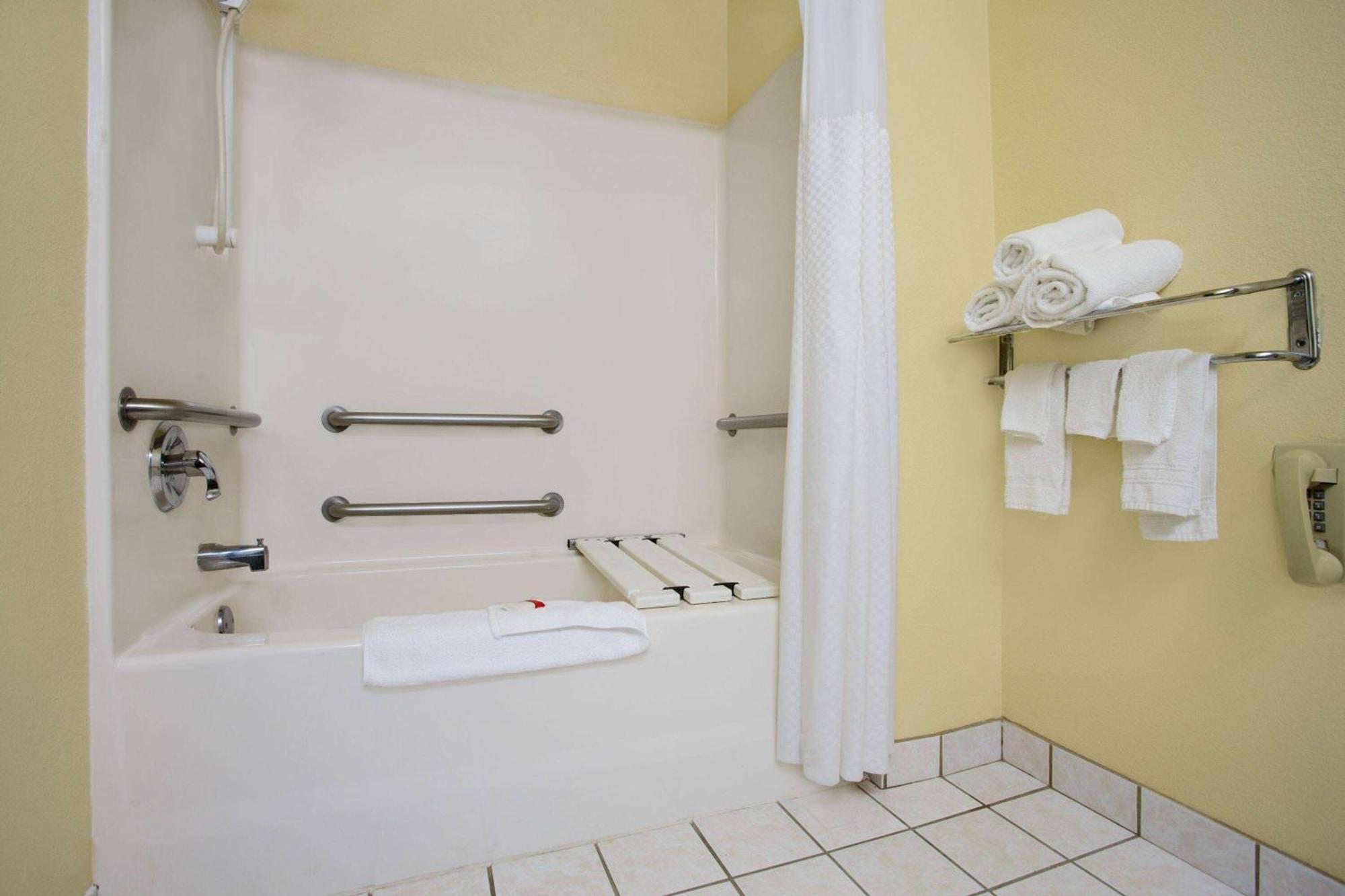 Hotel Super 8 By Wyndham Lynchburg Va Exteriér fotografie